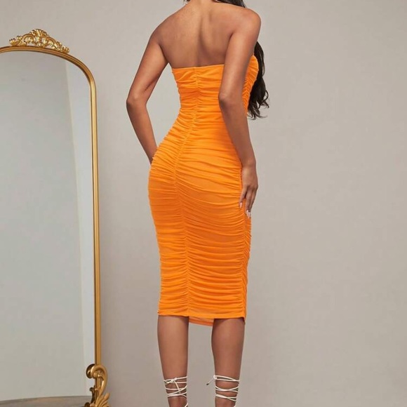 Strapless midi dress - Picture 2 of 2